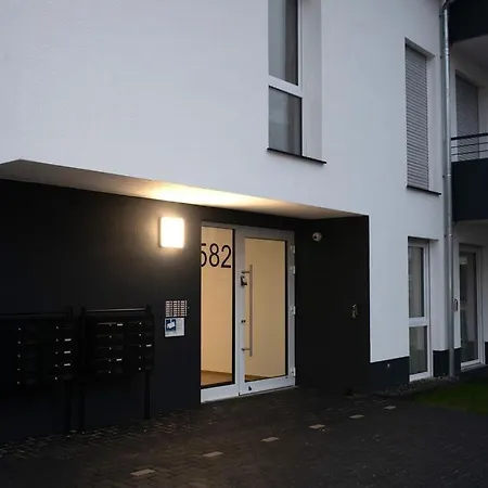Mein Traeumchen Apartements- 5 Blau Stillvoll Und Zentral Uebernachten