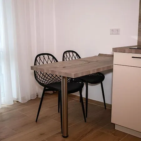 Apartment Mein Traeumchen Apartements- 5 Blau Stillvoll Und Zentral Uebernachten Bielefeld